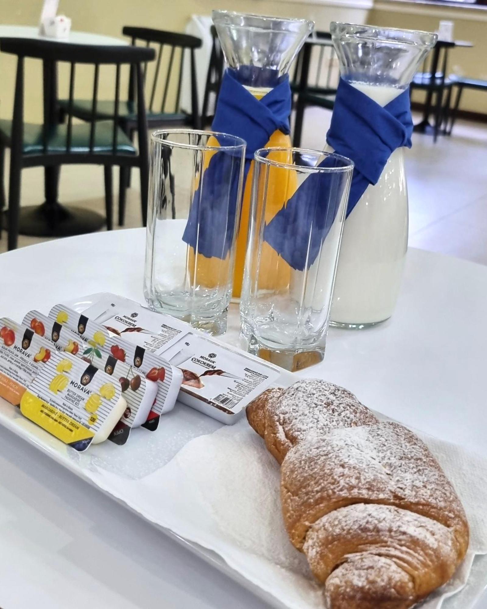 Alko Hotel Shkoder Luaran gambar