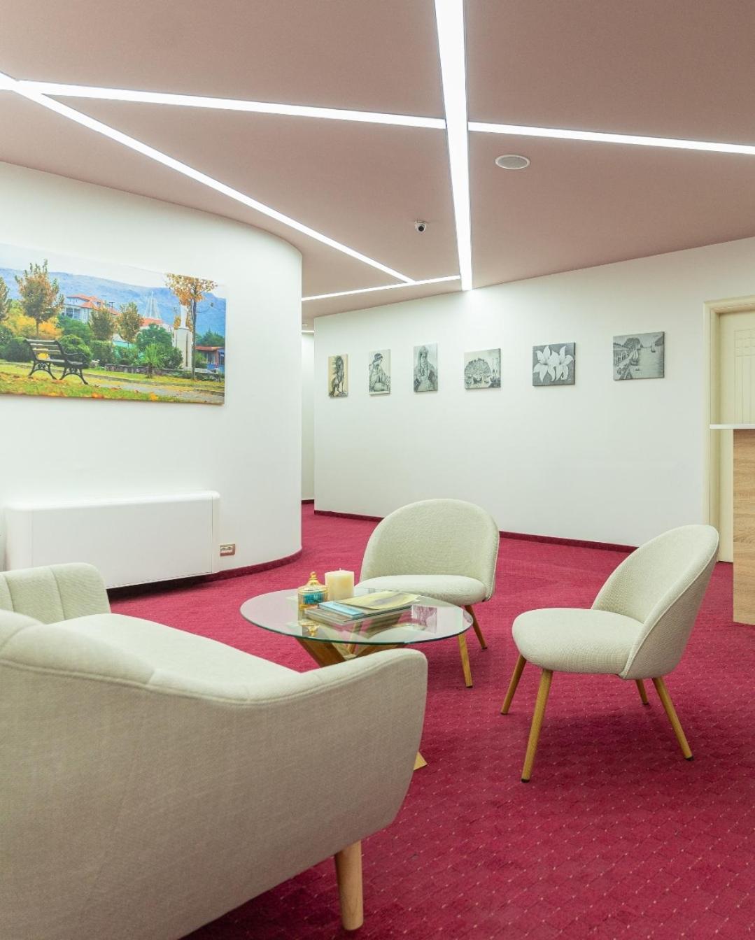 Alko Hotel Shkoder Luaran gambar