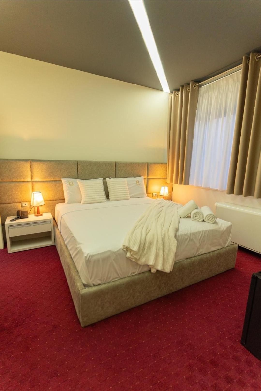 Alko Hotel Shkoder Luaran gambar