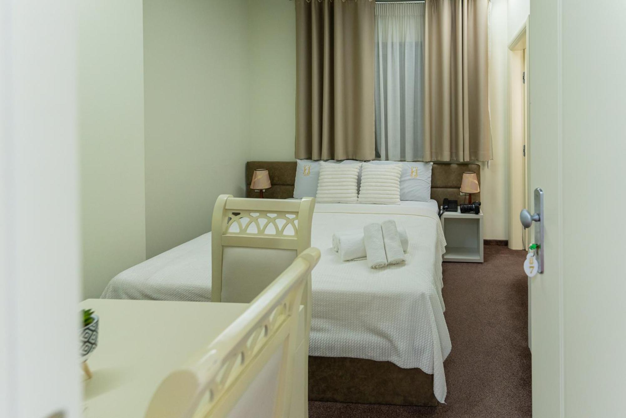 Alko Hotel Shkoder Luaran gambar