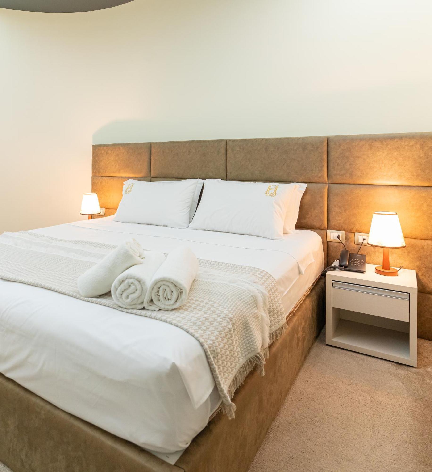 Alko Hotel Shkoder Luaran gambar