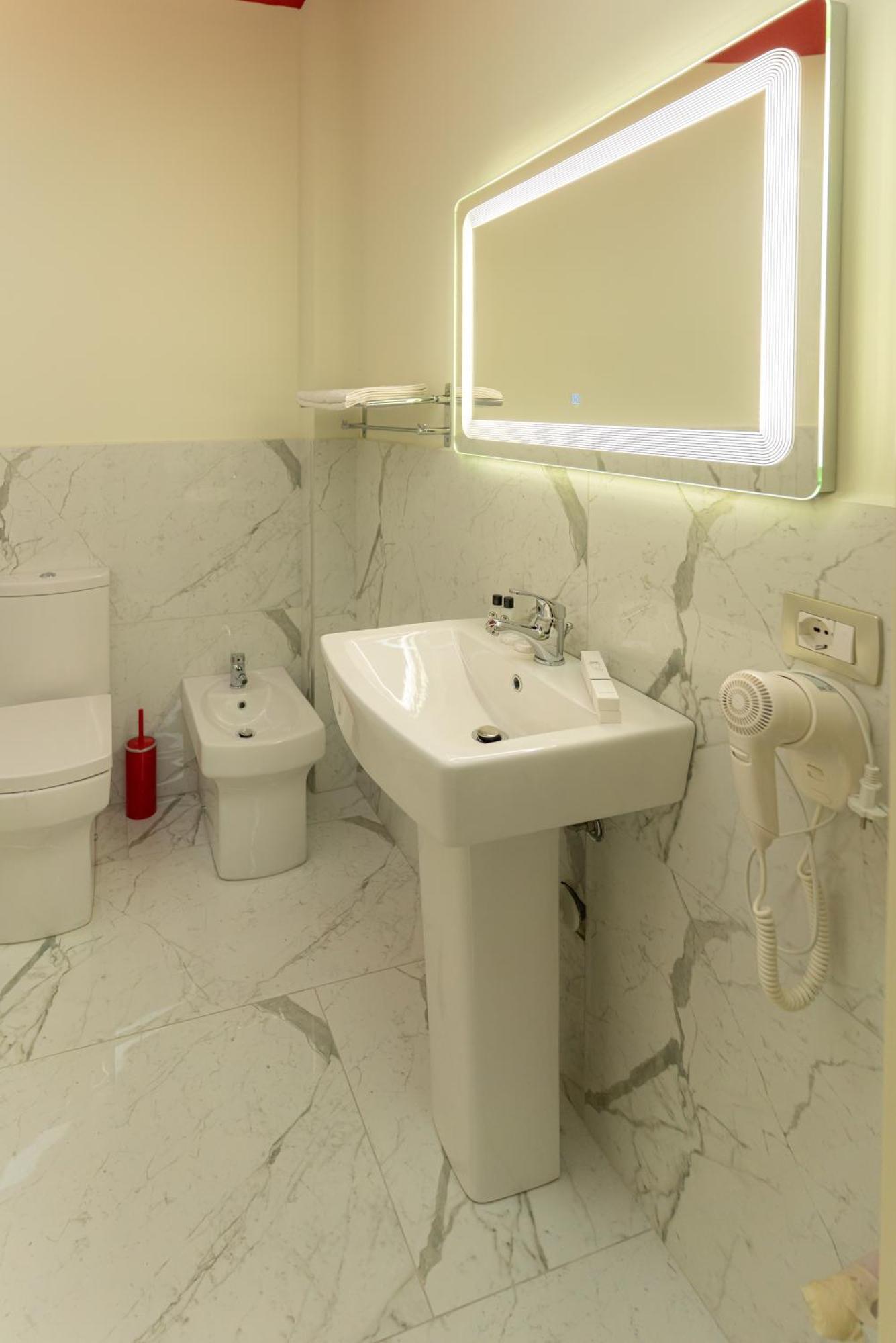 Alko Hotel Shkoder Luaran gambar