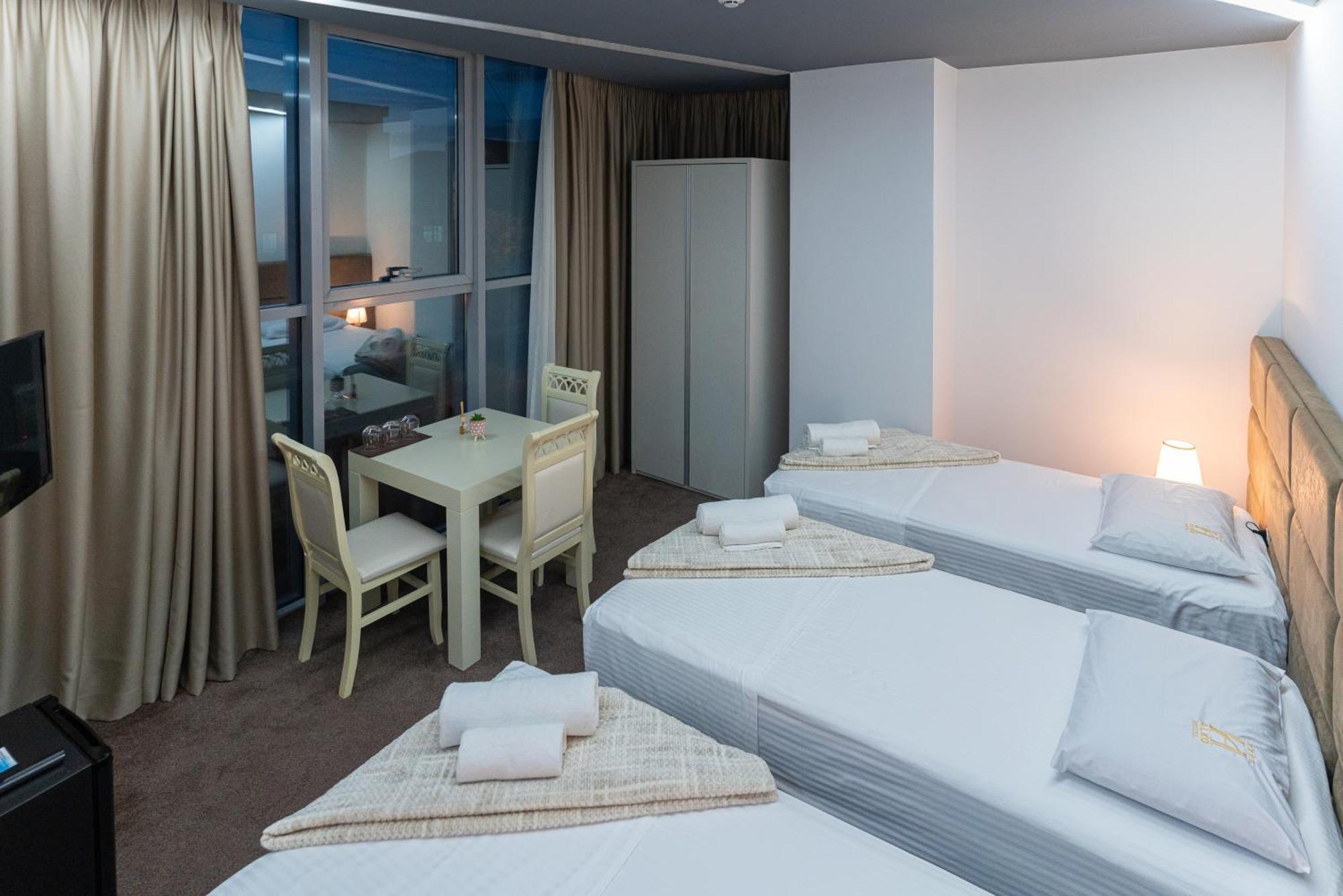 Alko Hotel Shkoder Luaran gambar