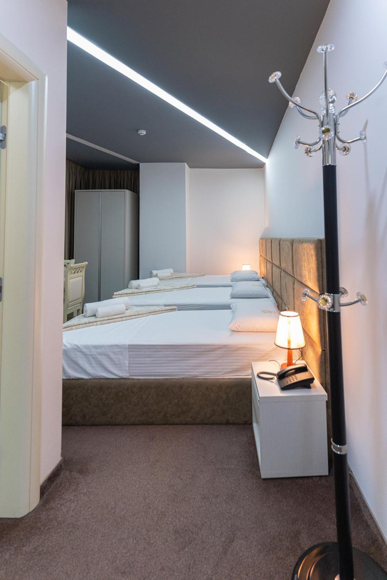 Alko Hotel Shkoder Bilik gambar