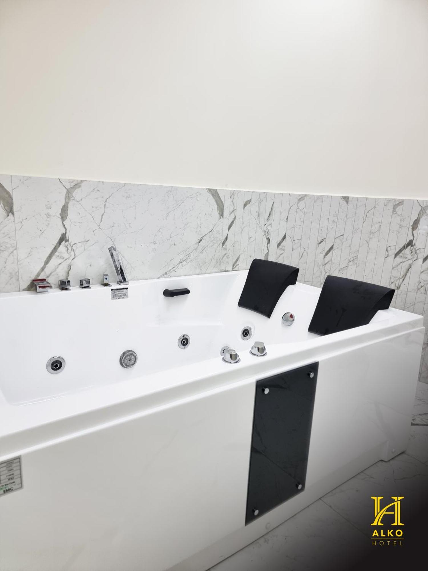 Alko Hotel Shkoder Luaran gambar