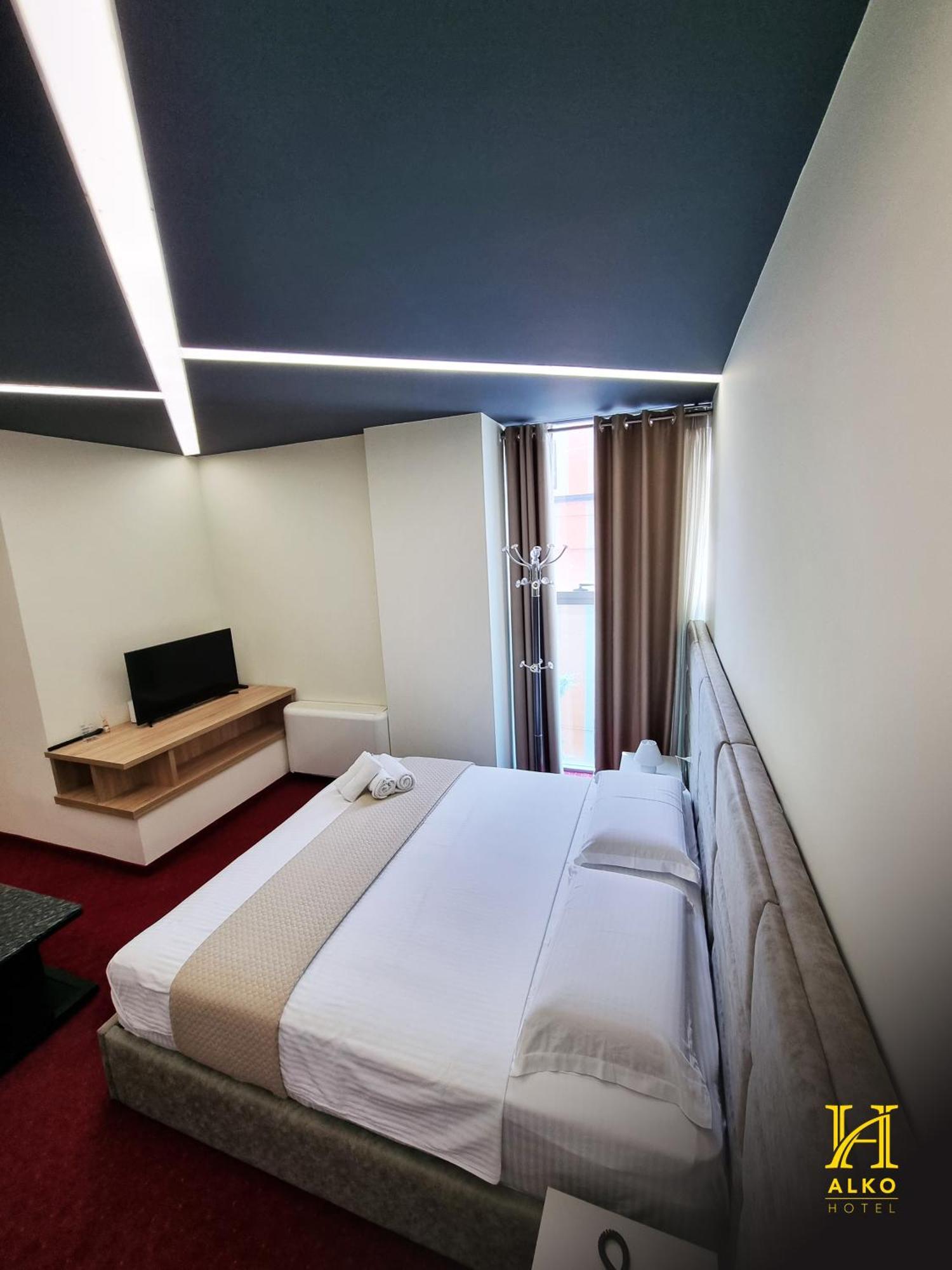 Alko Hotel Shkoder Luaran gambar